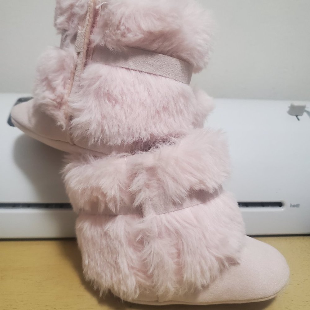 Beautiful Booties 😍 - Picture 2 of 3